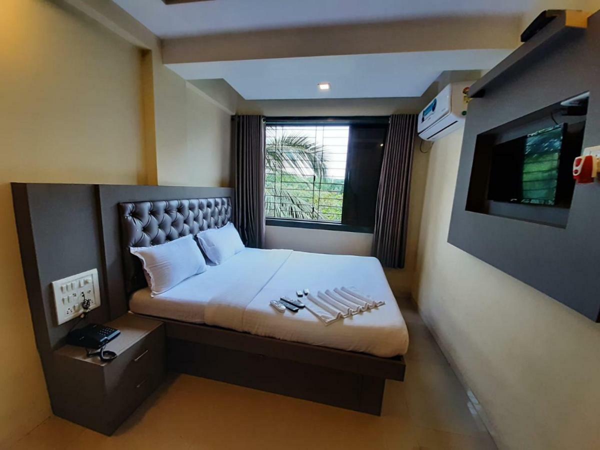 Hotel Royal Comfort Mumbai Exterior photo