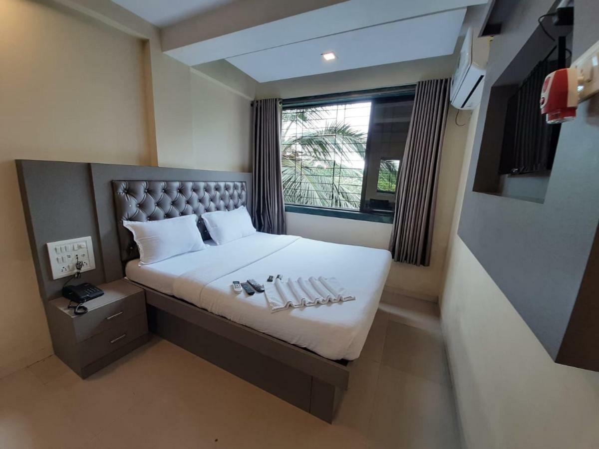 Hotel Royal Comfort Mumbai Exterior photo